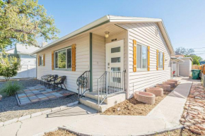 New Peach Haven Downtown Gem Monthly Rentals!